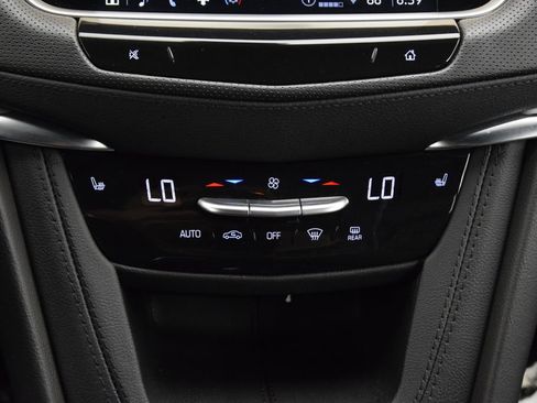 Used 2025 Cadillac XT5 Luxury FWD image 27
