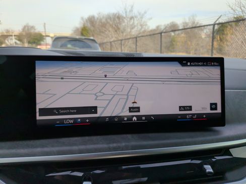 Certified 2024 BMW X7 xDrive40i image 17