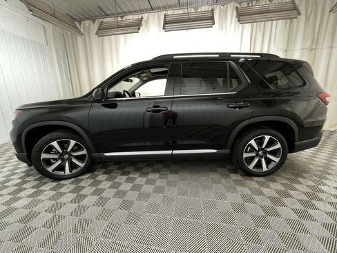 Used 2024 Honda Pilot Touring image 21