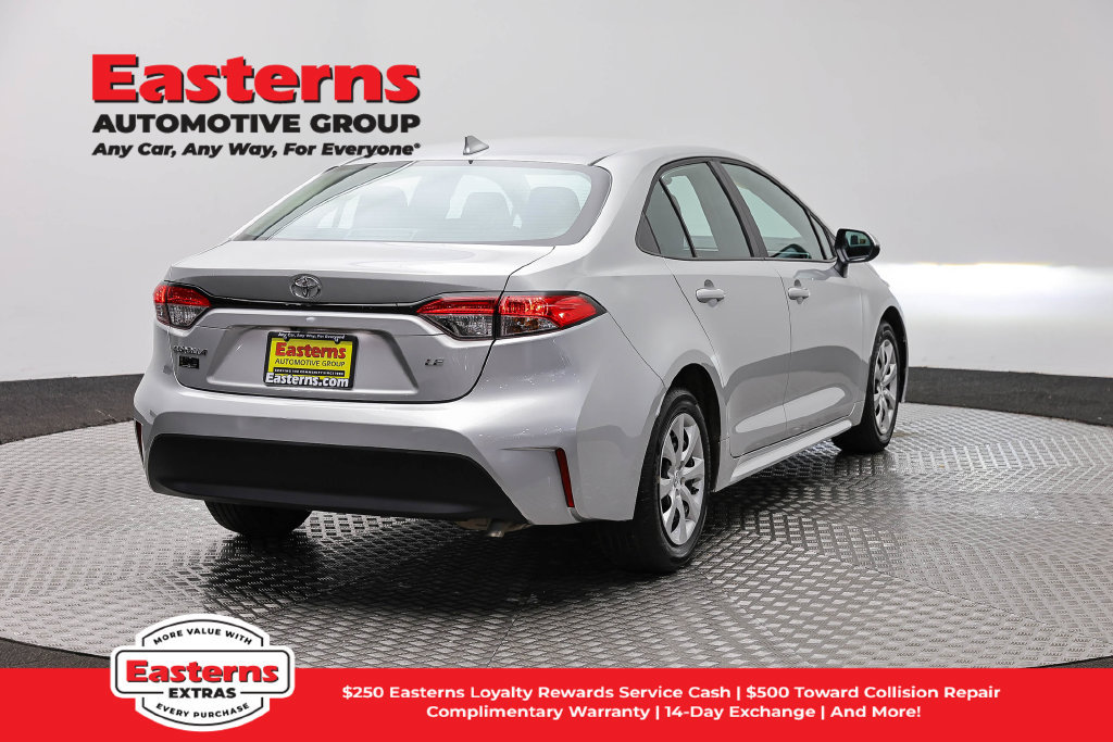 Used 2025 Toyota Corolla LE FWD image 7