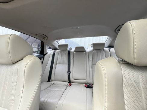Used 2019 Honda Accord Touring image 13