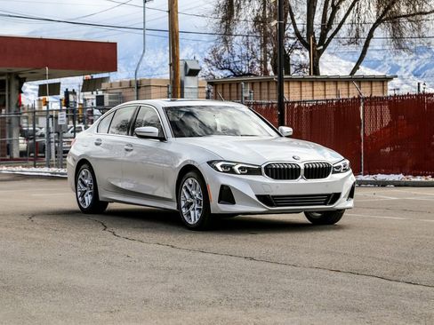 New 2026 BMW 330i xDrive Sedan w/ Premium Package image 7