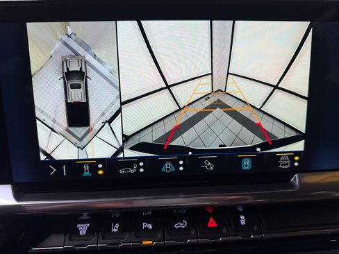 Certified 2024 Chevrolet Silverado 2500 High Country AWD/4WD image 40