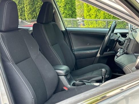 Used 2017 Toyota RAV4 XLE w/ Plus Special Value Package AWD/4WD image 24