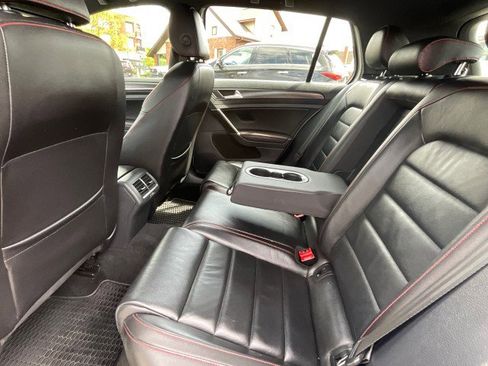 Used 2019 Volkswagen GTI SE FWD image 29