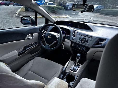 Used 2012 Honda Civic LX image 24