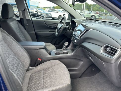 Used 2022 Chevrolet Equinox LT AWD/4WD image 13