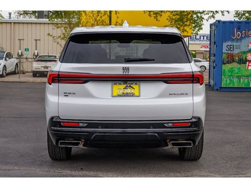 Used 2025 Buick Enclave Sport Touring w/ Power Package image 4