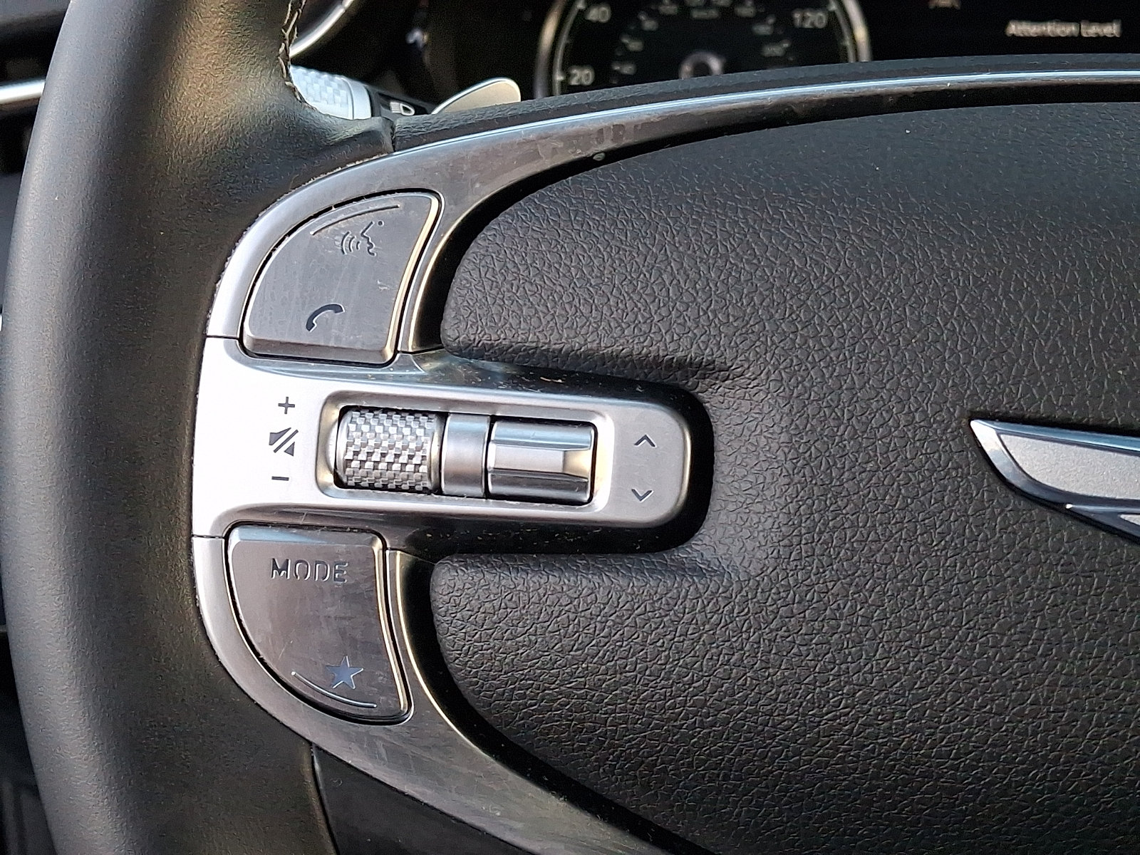 Used 2022 Genesis GV70 2.5T AWD/4WD image 23