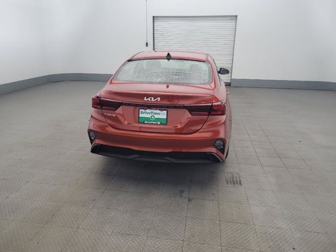 Used 2023 Kia Forte LXS w/ LXS Technology Package FWD image 7