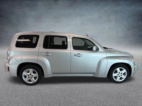 Used 2011 Chevrolet HHR LT image 5