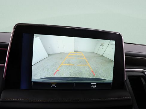 Used 2024 Chevrolet Tahoe Premier AWD/4WD image 12