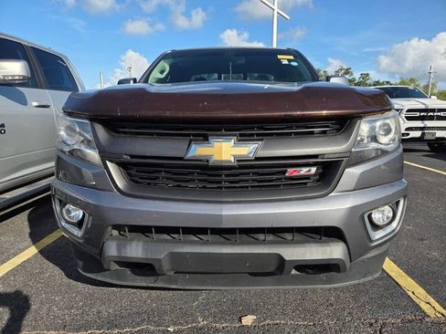 Used 2018 Chevrolet Colorado Z71 RWD image 2