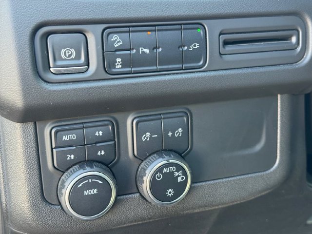 Used 2021 Chevrolet Tahoe Z71 w/ Rear Media and Nav Package AWD/4WD image 19