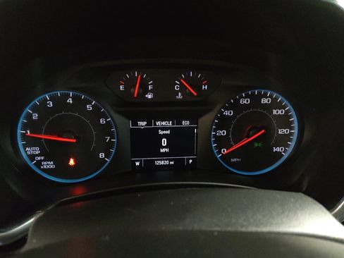 Used 2018 Chevrolet Equinox LT image 23