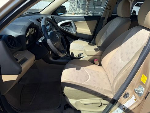 Used 2011 Toyota RAV4 4WD w/ Base L4 Extra Value Pkg image 19