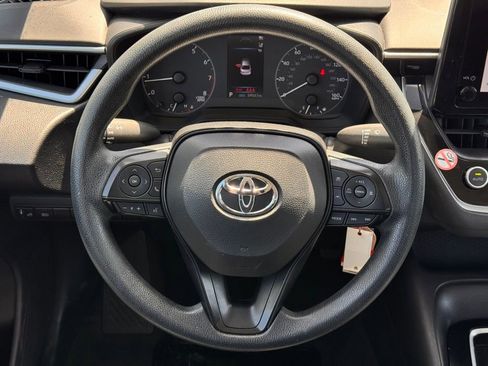 Used 2024 Toyota Corolla LE image 12
