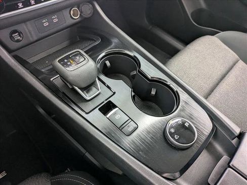 Used 2024 Nissan Rogue SV image 13