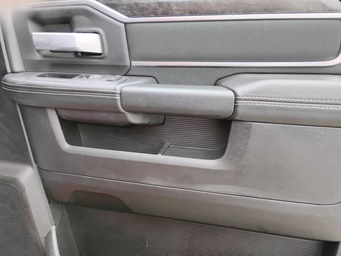 Used 2024 RAM 2500 Big Horn w/ Bed Utility Group image 20