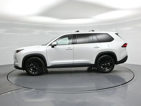 Used 2024 Toyota Grand Highlander AWD Hybrid image 30