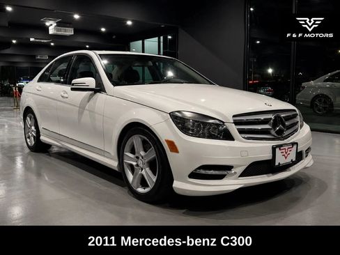 Used 2011 Mercedes-Benz C 300 Sedan image 1