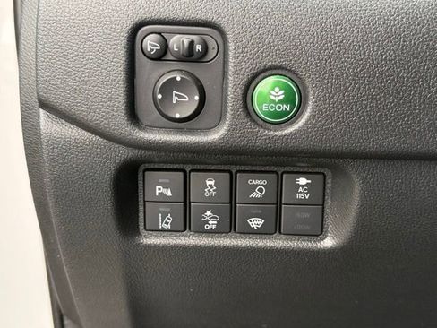 Used 2025 Honda Ridgeline Black Edition image 18