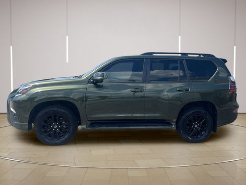Used 2023 Lexus GX 460 w/ Black Line Special Edition AWD/4WD image 2