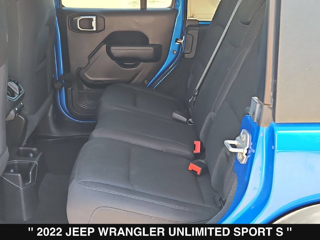 Used 2022 Jeep Wrangler Unlimited Sport AWD/4WD image 17