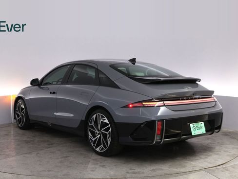 Used 2024 Hyundai Ioniq 6 SEL RWD image 17