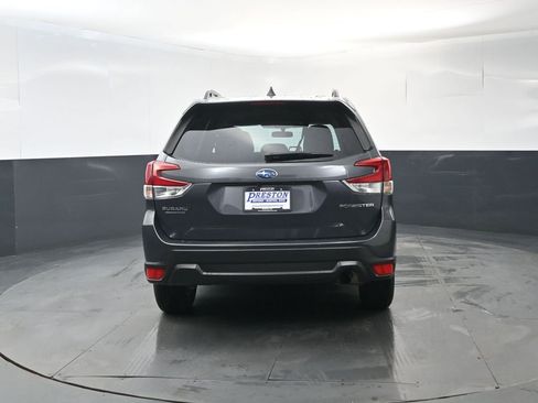 Used 2023 Subaru Forester Premium AWD/4WD image 4