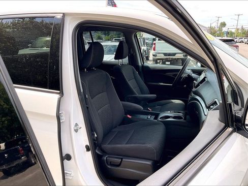 Used 2021 Honda Ridgeline Sport image 11