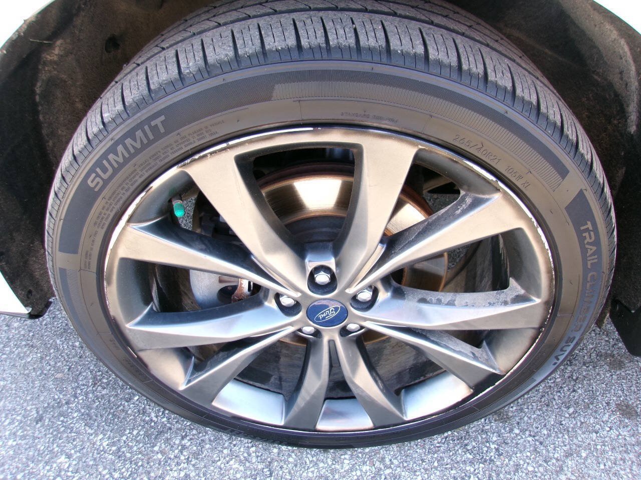Used 2018 Ford Edge Sport w/ Equipment Group 401A AWD/4WD image 10