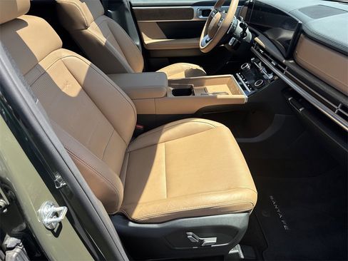 Used 2025 Hyundai Santa Fe Limited image 13