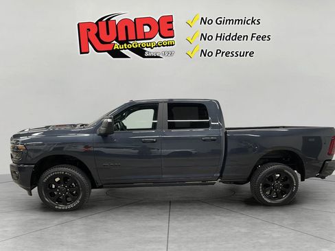 New 2026 RAM 2500 Laramie AWD/4WD image 4