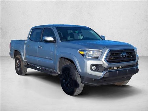 Certified 2023 Toyota Tacoma SR5 image 3