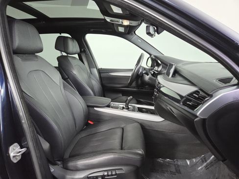 Used 2017 BMW X5 xDrive50i AWD/4WD image 36