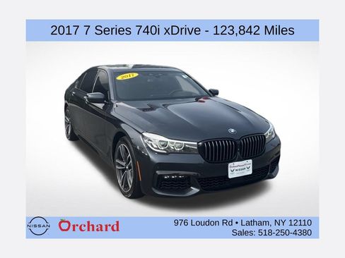 Used 2017 BMW 740i xDrive AWD/4WD image 1