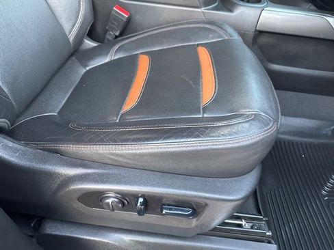 Used 2023 GMC Sierra 2500 AT4 image 16