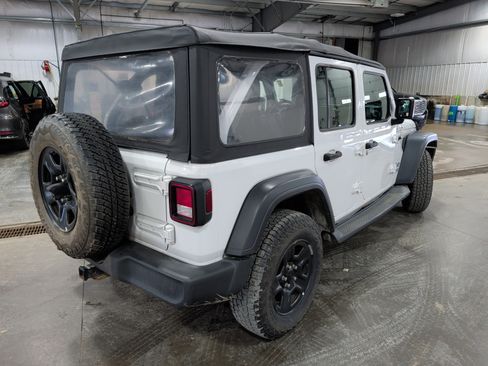Used 2018 Jeep Wrangler Unlimited Sport image 3