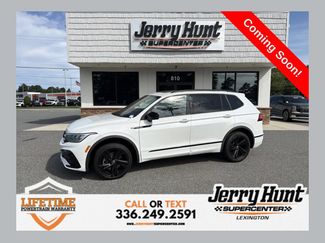 Used 2024 Volkswagen Tiguan SE R-Line AWD/4WD video 1