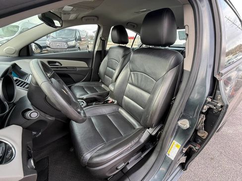Used 2013 Chevrolet Cruze LS image 13