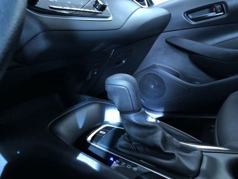 Used 2025 Toyota Corolla LE image 30