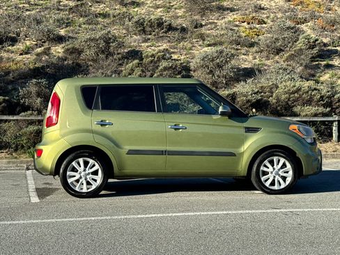 Used 2013 Kia Soul + image 6