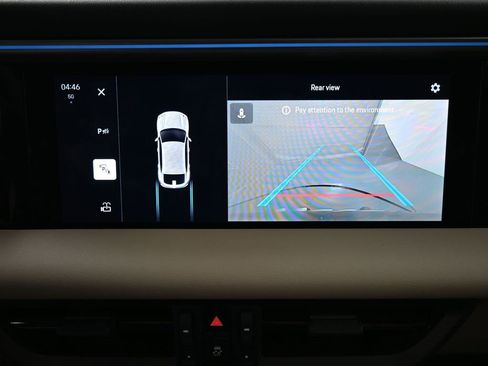 Certified 2025 Porsche Macan Electric image 19