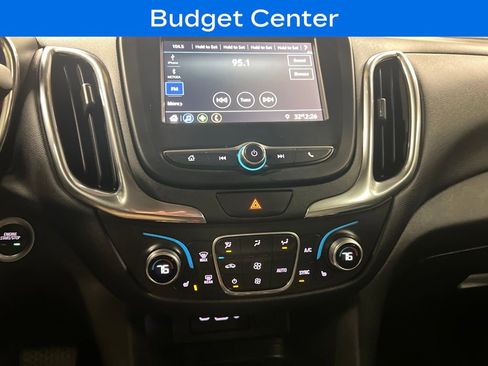 Used 2019 Chevrolet Equinox LT w/ Driver Convenience Package image 22