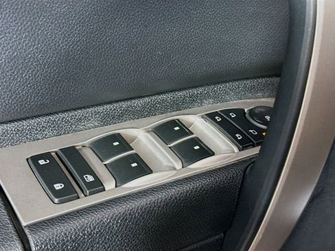 Used 2010 Chevrolet Silverado 2500 LT AWD/4WD image 18