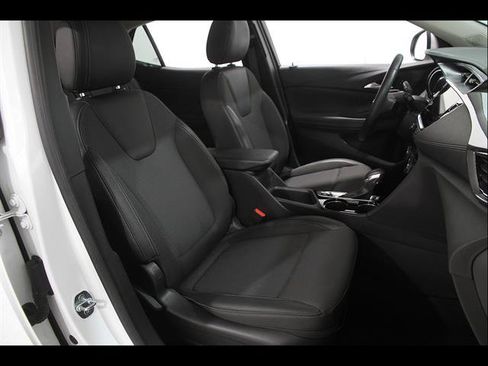 Used 2023 Buick Encore GX Preferred w/ Cold Weather Comfort Package AWD/4WD image 17