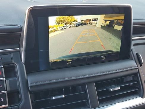 Used 2023 Chevrolet Tahoe Z71 image 8