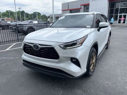 Used 2023 Toyota Highlander Bronze Edition