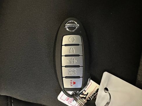 Used 2022 Nissan Altima 2.5 SV FWD image 17